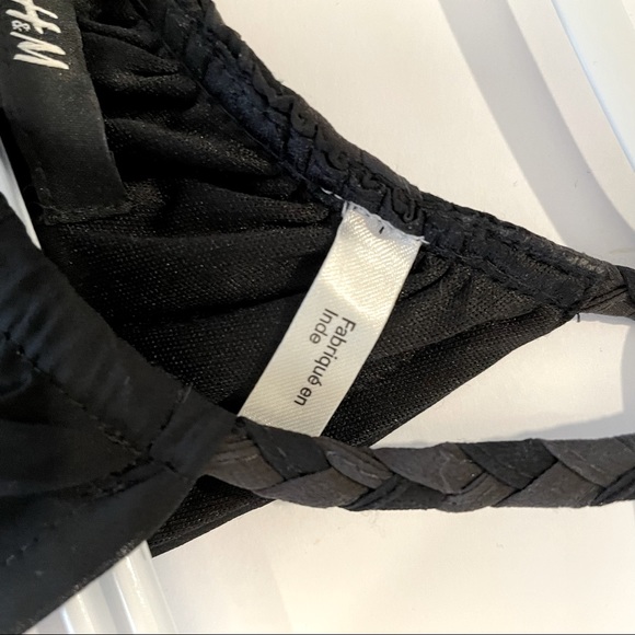 H&M black halter neck dress. Size 4 - Picture 3 of 8